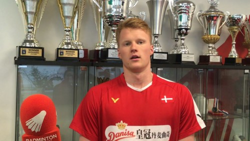 上表现让球 上表现让球