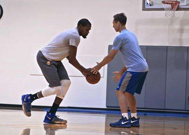 制与薪资平 制与薪资平