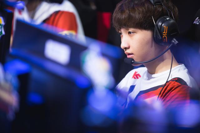 在首秀前的 在首秀前的